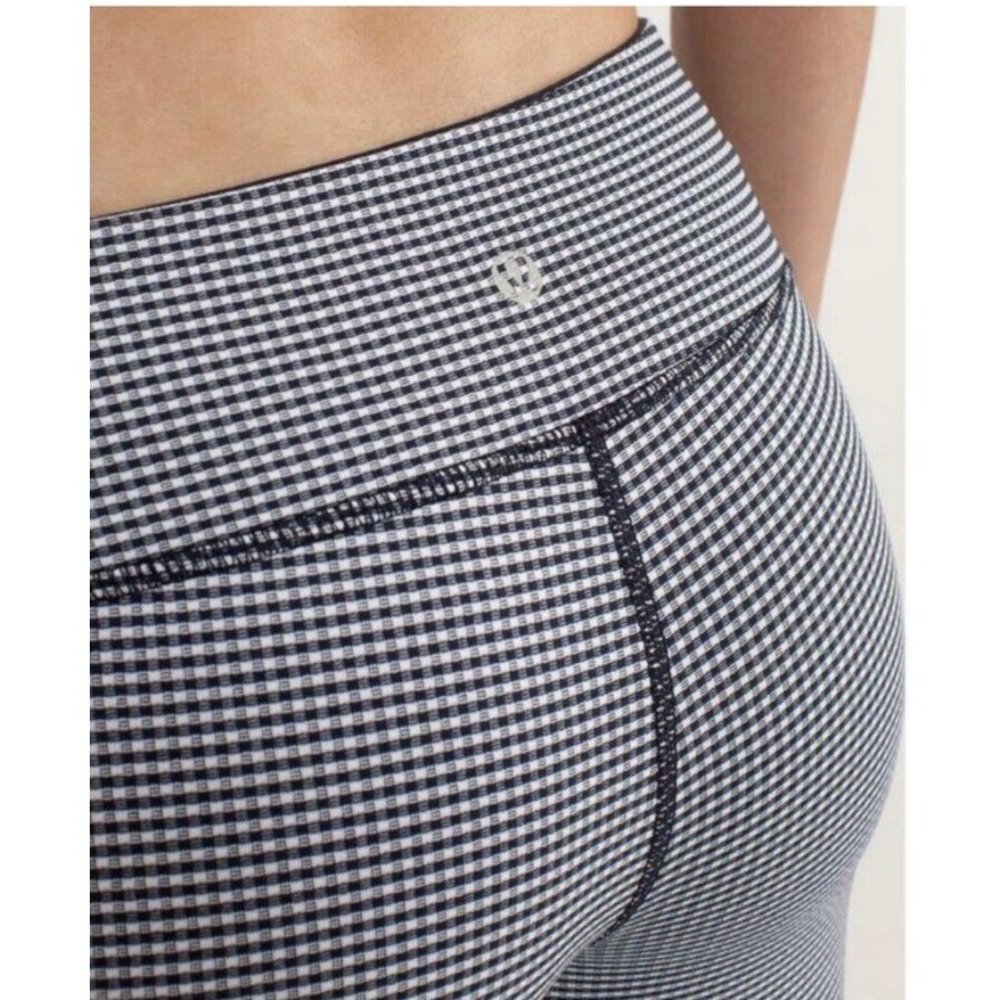 Lululemon Coast to Class Blue White Gingham Crop Leggings Size 2